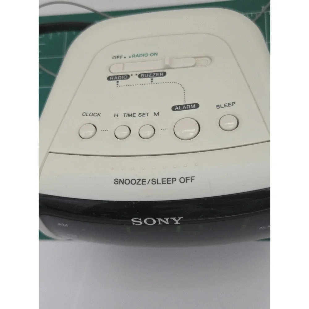 Sony icf c112